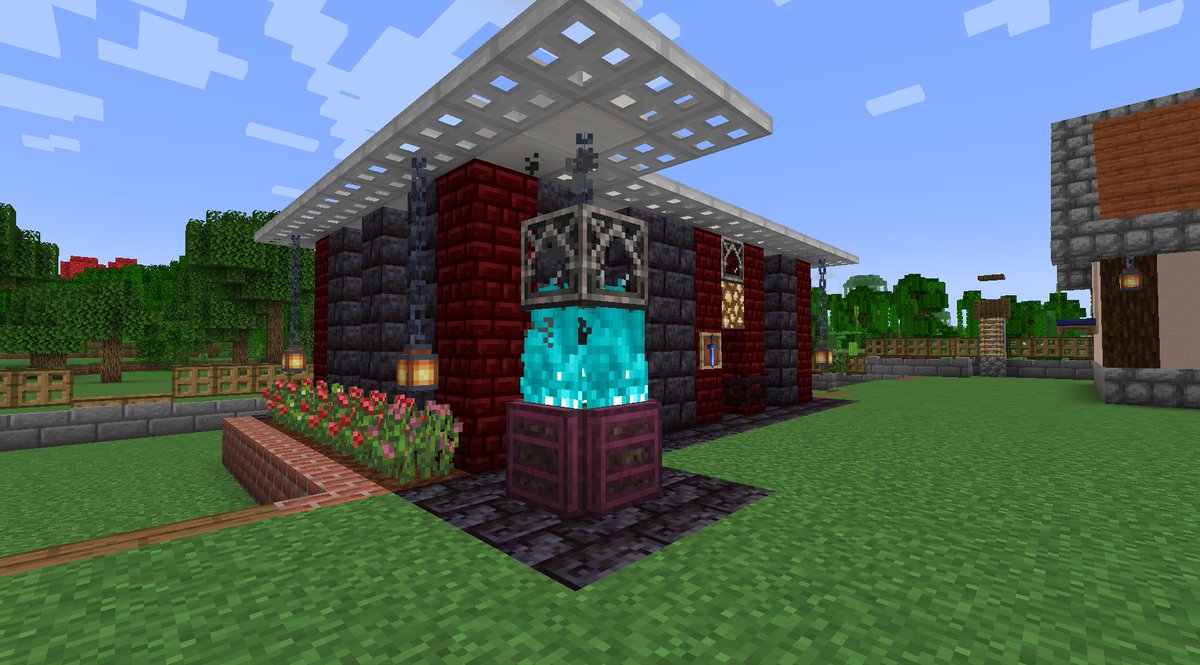 ComanHoliday's tweet photo. #Minecraft #マイクラ #NeapolitanMod　
武器鍛冶１の仕事場兼住居が完成しました(=￣▽￣=)ﾉ
３回目の移築ですが、２回目の時よりはほんの少し狭くなってますｗ
横のイチゴ花壇は割と気に入ってます＾＾ｂ https://t.co/mLsjpcQLi5