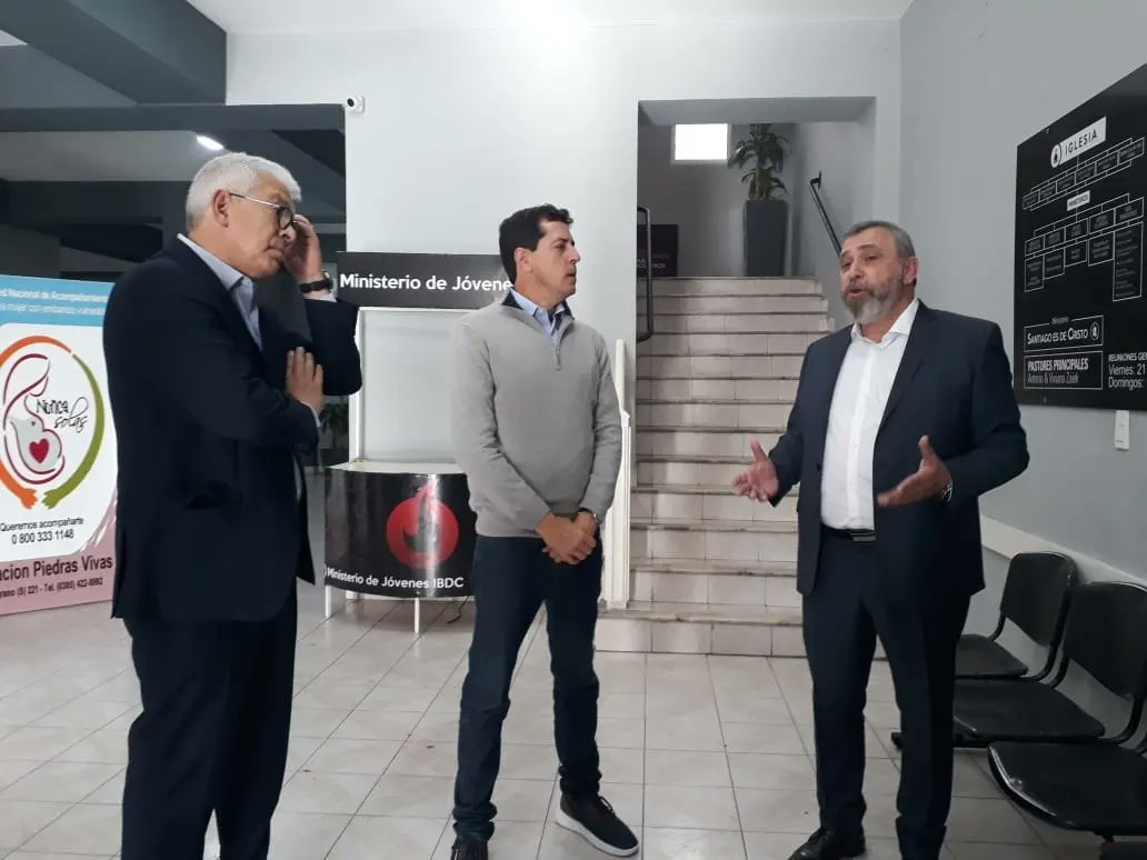 iglesiadelcent's tweet photo. Recibimos la visita del Ministro del Interior de la Nación @wadodecorrido que estuvo conociendo y recorriendo nuestra iglesia muy interesado en el trabajo social que realizamos ❤️🙌

©️ Iglesia del Centro - SdE https://t.co/VfUpEqfjA2