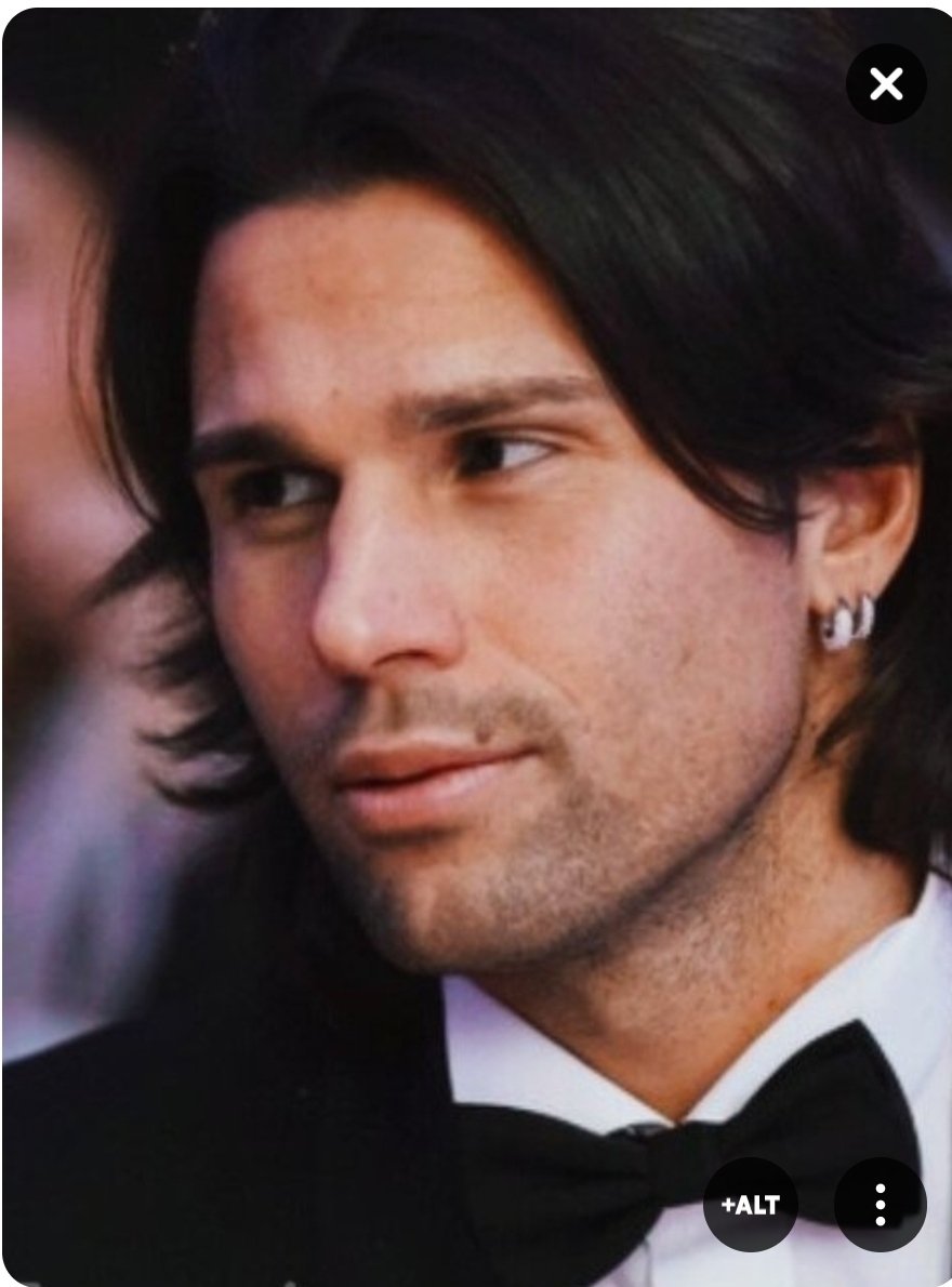 CPanigaro's tweet photo. Sembrano una coppia uscita da un film di Hollywood
La bellezza è pazzesca 
#luvana https://t.co/MPtmYPe6Y7