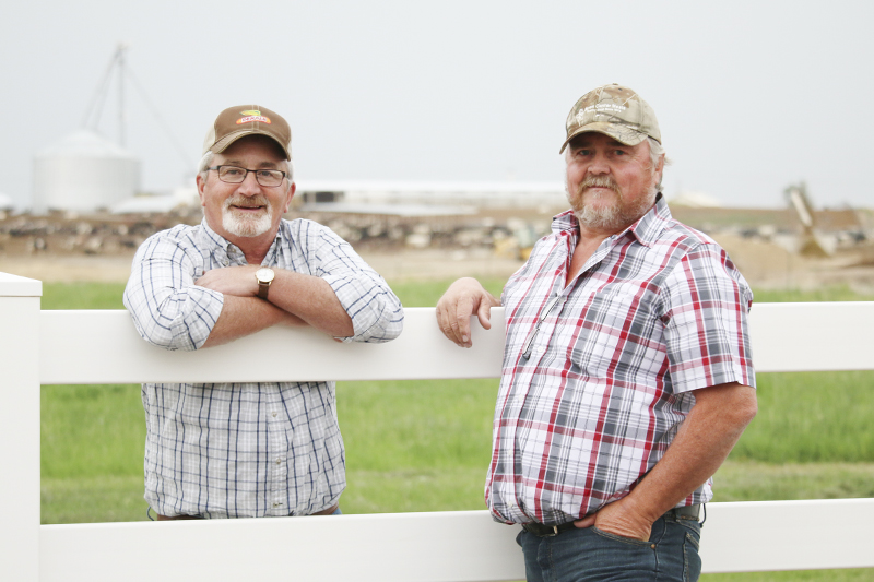 DairyWest's tweet photo. Our dairy farmers are committed to doing the best for their animals, land, and the planet. As an industry we've pledged to be GHG neutral, optimize water usage and quality by 2050. Learn more about our sustainability efforts at https://t.co/HacUdWKNGK
#EarthDay #WeKnowDairy https://t.co/yid3gdVMgK