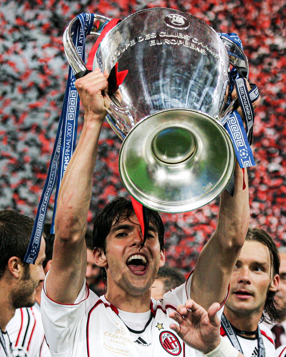 brfootball's tweet photo. Kaká celebrates his 41st birthday today—his trophy haul is incredible:

World Cup 🏆
Ballon d’Or 🏆
Champions League 🏆
Club World Cup 🏆
UEFA Supercup 🏆
La Liga 🏆
Copa del Rey 🏆
Supercopa de Espana 🏆
Serie A 🏆
Supercoppa Italiana 🏆
Confederations Cup 🏆🏆 https://t.co/9dine0Ts6L