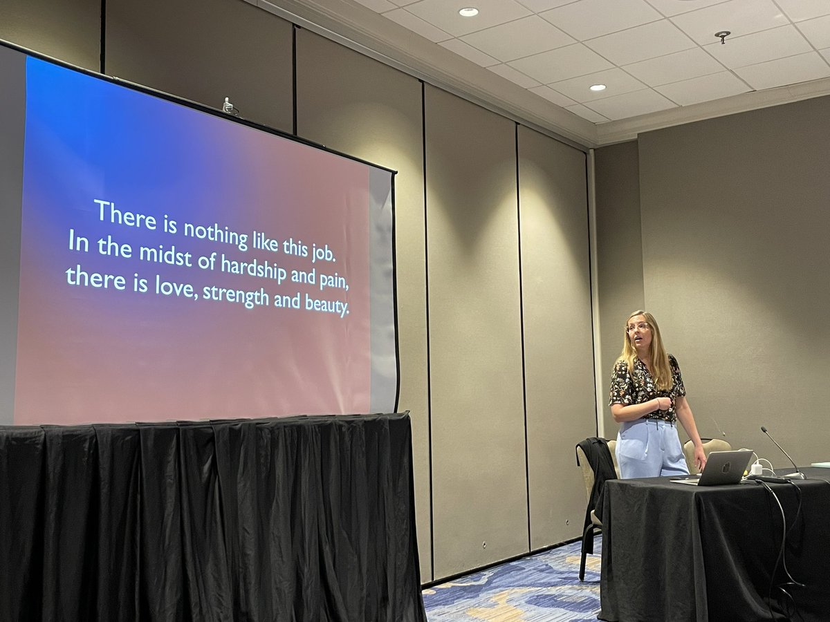 Dr. @healy_em shares some words of wisdom of #WhyILoveEM, including embracing the good, the bad and the ugly at the #Medstudent session at #AAEM23.

#bestjobever #whatdoctorslooklike #doctorsarehumanstoo #emergencymedicine