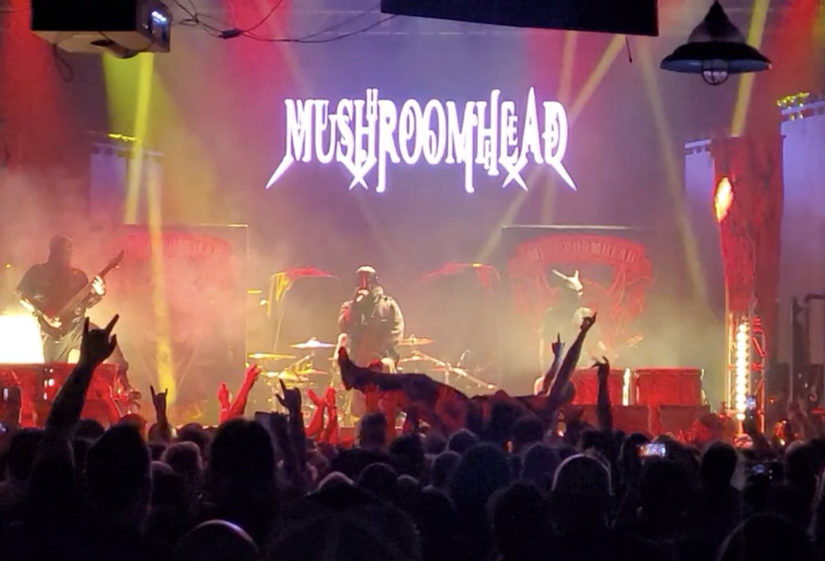TexFanInAUAP's tweet photo. Nothing to see here. Just me crowdsurfing at a Mushroomhead concert. Carry on. #metalhead #moshlife #Mushroomhead #HOBHouston https://t.co/s27lF97EMg
