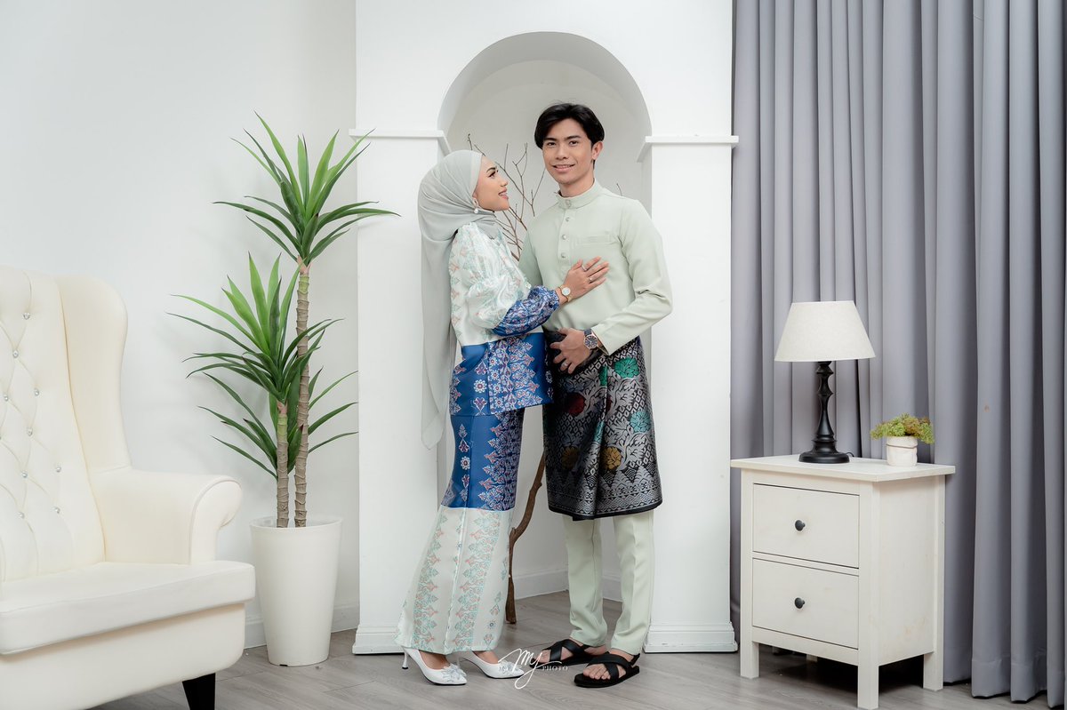 yuyuridayuuu's tweet image. First Raya with hubby this year ! 🥹🤍