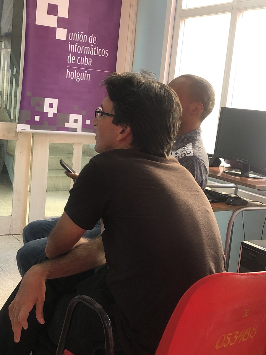 agustin_chiong's tweet photo. #Flisol2023 desde #Holguín promoviendo el uso de tecnologías libres lo cual es vital para asegurar la #SoberaníaTecnológica y la recordación a nuestro eterno Presidente de la @UicHolguin #CubaPorLaTransformaciónDigital @MayraArevich https://t.co/yvhRG0FzLO