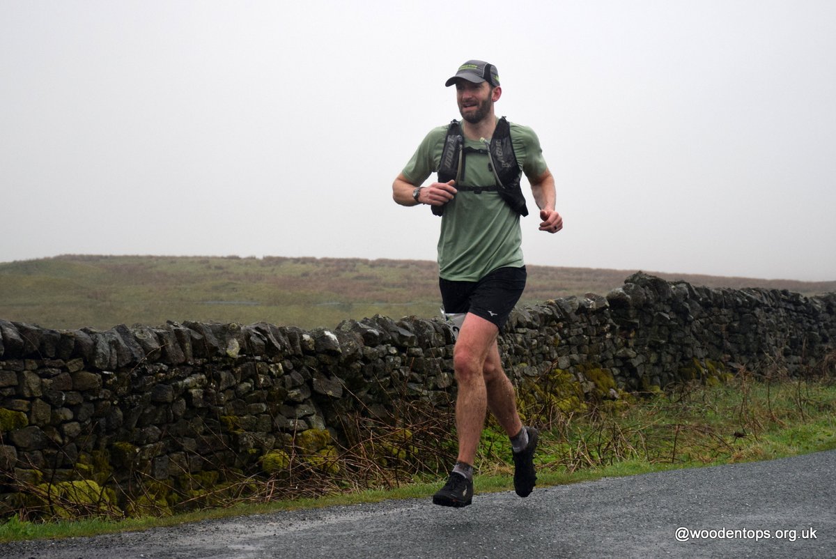 WoodentopsFR's tweet photo. Burnsall Trail Half Marathon Race 2nd Man Neal Edmondson Horsforth Harriers 1.38.27 - Results  https://t.co/r3NKG6LcCl @DueNorthEvents @Fellrunninbrief @FellrunningUK @AthleticsWeekly @HorsforthH https://t.co/zjghDrM4dT