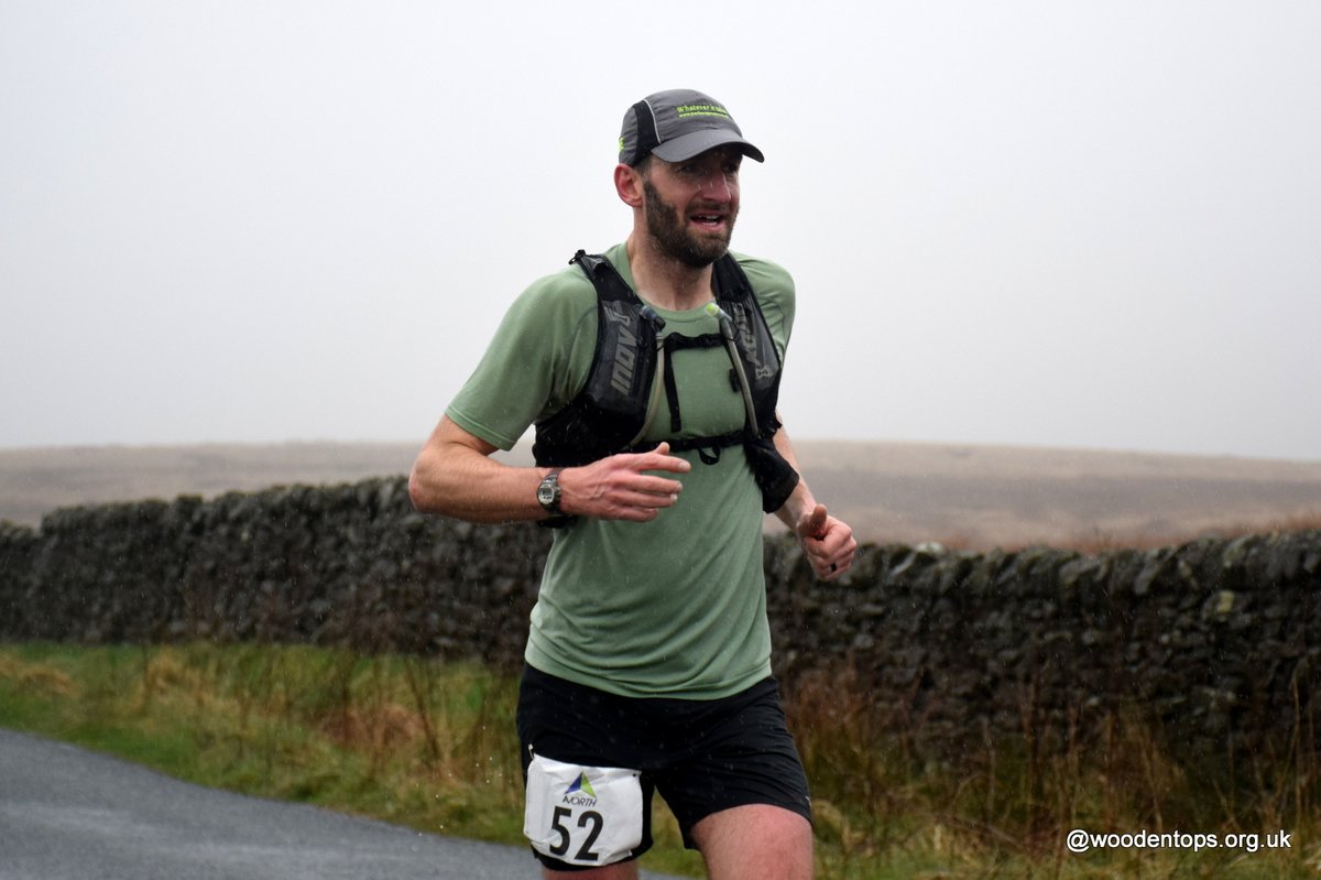 WoodentopsFR's tweet photo. Burnsall Trail Half Marathon Race 2nd Man Neal Edmondson Horsforth Harriers 1.38.27 - Results  https://t.co/r3NKG6LcCl @DueNorthEvents @Fellrunninbrief @FellrunningUK @AthleticsWeekly @HorsforthH https://t.co/zjghDrM4dT
