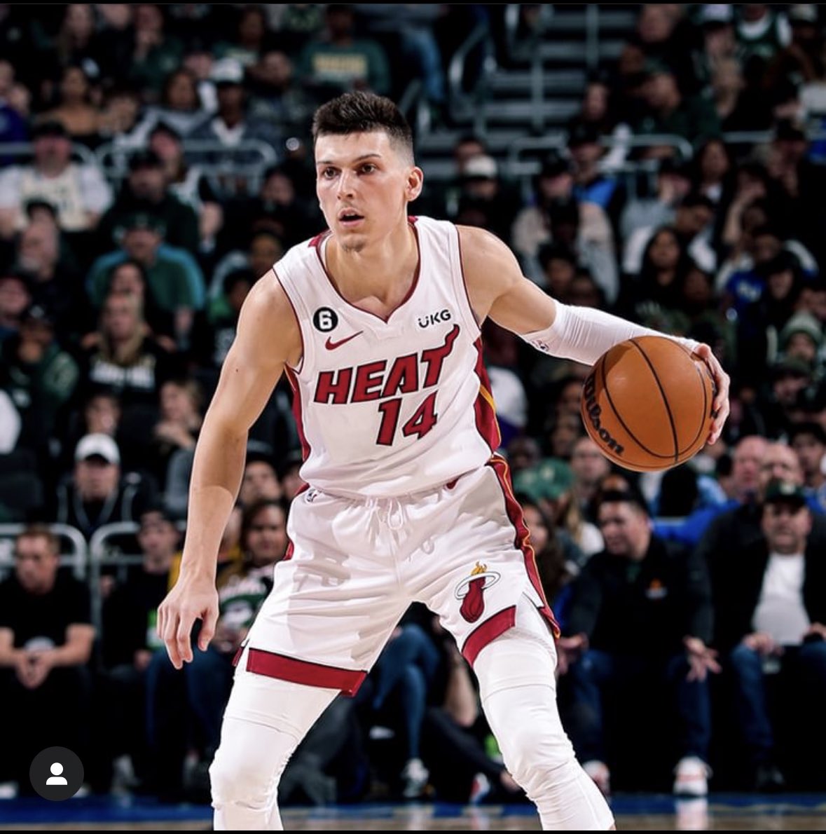 JordanStability's tweet photo. INJURY UPDATE: 👇🏼 

@raf_tyler just underwent an open reduction and internal fixation surgery on his third and fourth metacarpal of his right hand. 

 - The metacarpals are the bones in the palm of your hand, the third is your middle finger and fourth is the ring finger. https://t.co/6m8bLTPS4f