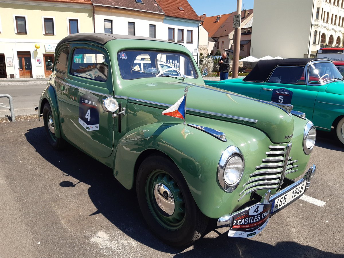 ONDREJ_LANIK's tweet photo. Attractive colours, attractive faces - Skoda cars from 1940s till 1980s at 7Castles Trial 2023. https://t.co/y0HUvOVrzP