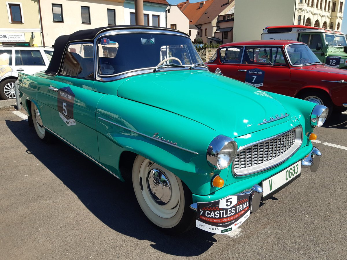 ONDREJ_LANIK's tweet photo. Attractive colours, attractive faces - Skoda cars from 1940s till 1980s at 7Castles Trial 2023. https://t.co/y0HUvOVrzP