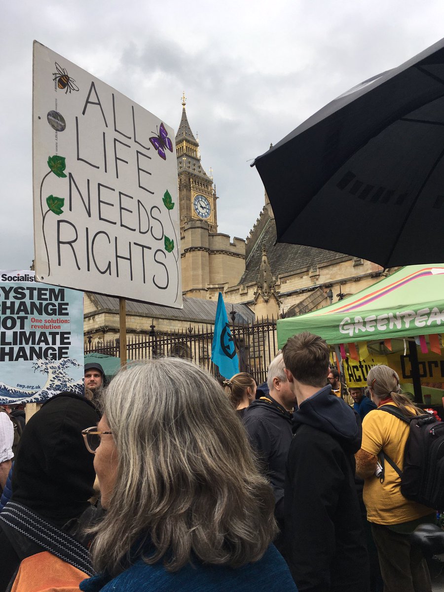 #ClimateAction #TheBigOne #EarthDay Awesome atmosphere on parliament square with quite a few lovely people showing up for the planet. Join the party today, tomorrow and Monday!