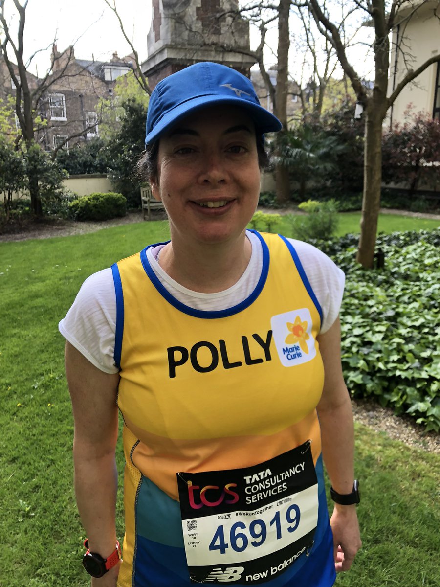 pj5911's tweet photo. Runner 46919 is ready for the start line! Going to be an awesome #preraceselfie tomorrow. Good luck to all the #londonmarathon runners, special shout out to #teamMarieCurie. You can still sponsor me here https://t.co/YLWzEAgKkn https://t.co/usVRoZs2b7