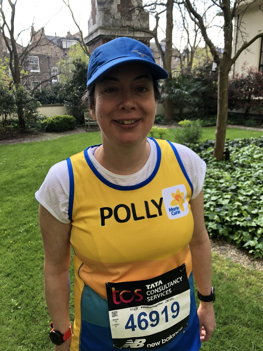 Runner 46919 is ready for the start line! Going to be an awesome #preraceselfie tomorrow. Good luck to all the #londonmarathon runners, special shout out to #teamMarieCurie. You can still sponsor me here tinyurl.com/3fzhs4ud