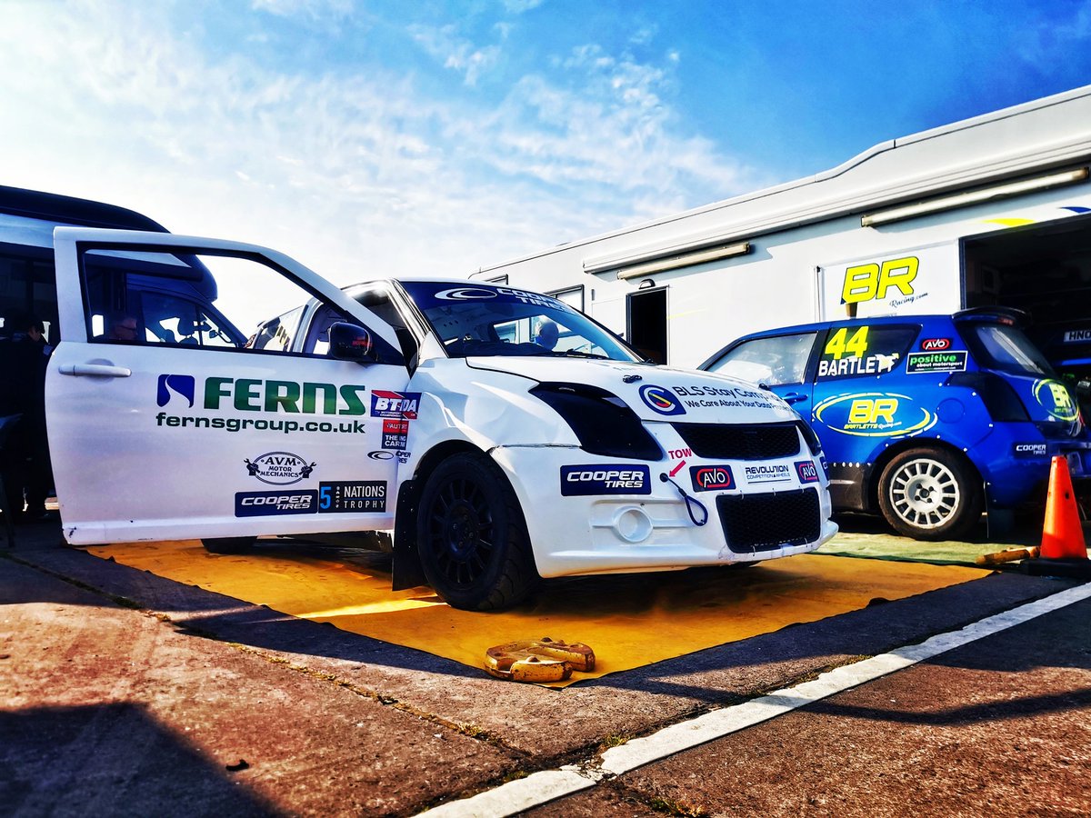 Pembrey Circuit this weekend with 14 year old Teddie Macpherson doing his first BTRDA Rallycross Championship event.

#rallycross #btrda #pembreycircuit #juniorracing