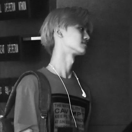 nominbule's tweet photo. nomin au🗯️
“tampang galak kok butuh telon?”
———📓by nominbule https://t.co/yYtSyVtjXq