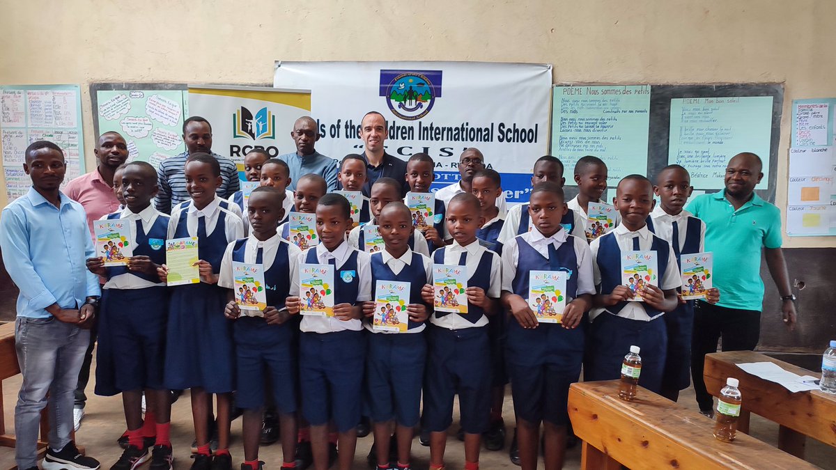 RCBORwanda's tweet photo. Cette semaine, la distribution du magazine Karame pour enfants s'est poursuivie à Kayonza et Rwamagana en partenariat avec @ambafrancerwa @SomaRwanda https://t.co/Y5zIe2SRgo
