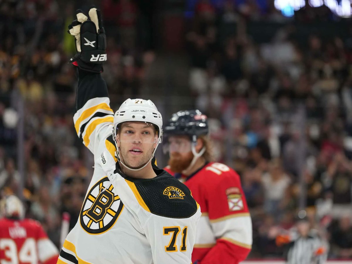 barstoolsports's tweet photo. THE BRUINS BOUNCE BACK WITH A 4-2 WIN IN GAME 3 https://t.co/kw5W46EnCS https://t.co/sB4oTC15BR