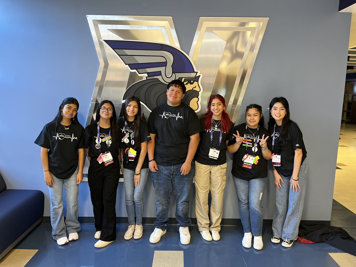 nhsvikingstuco's tweet photo. Your @NimitzVikings #StuCoReps and #Advisors are ready for an amazing #Day2 of @TASC_StuCo #StateConference!! #TASCLeadWithHeart #ALLN #NimitzNation #ThePowerofUS https://t.co/4ocIHhJhV1