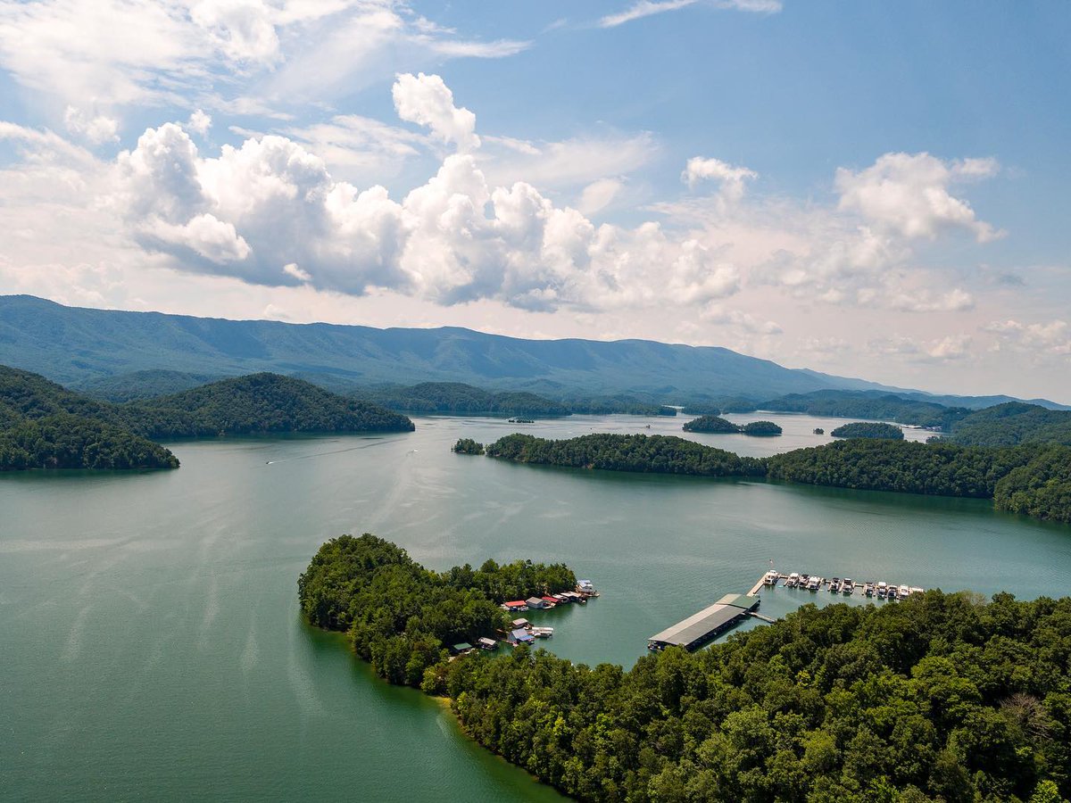 Happy #EarthDay 🌎. Treat it well! Help protect Bristol's natural assets.

Bristol Outdoors » bit.ly/BRIoutdoor

#DiscoverBristol #MadeInTN #LoveVA #BristolTNVA #Conservation #Outdoors