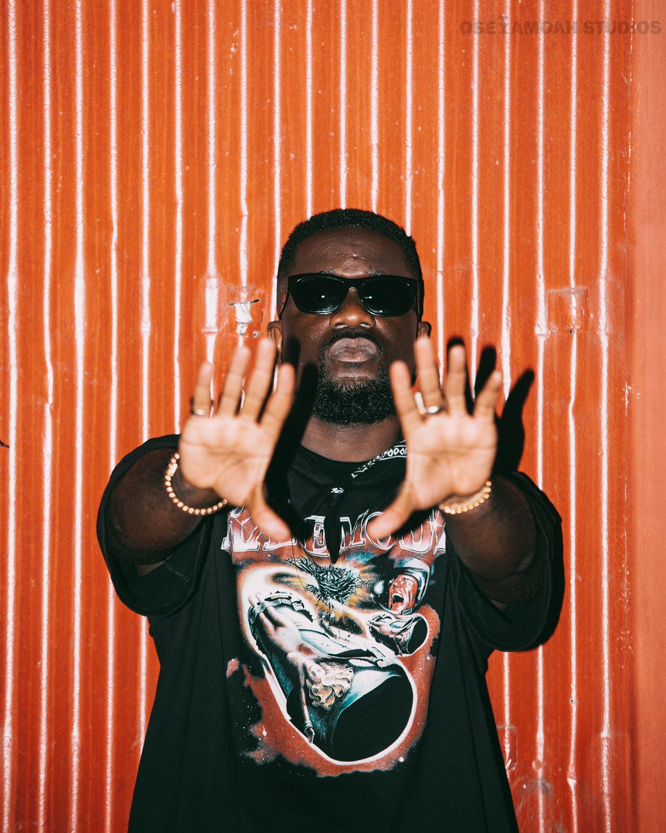 sarkodie's tweet photo. Abonten Baabi 🇬🇭 https://t.co/LK6x5BbXfW