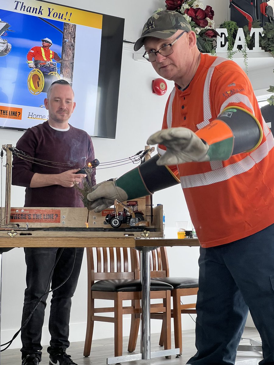 DamageWoloski's tweet photo. This past week .@ATCOGas & .@FortisAlberta had the pleasure of presenting to the awesome crew members of .@DennisDirtworx we had lots of laughs while sharing the Damage Prevention Message #Safety #Damageprevention #ATCO #Fortisalberta #CoaldaleAB #Atcogas https://t.co/4voUUPfAl0
