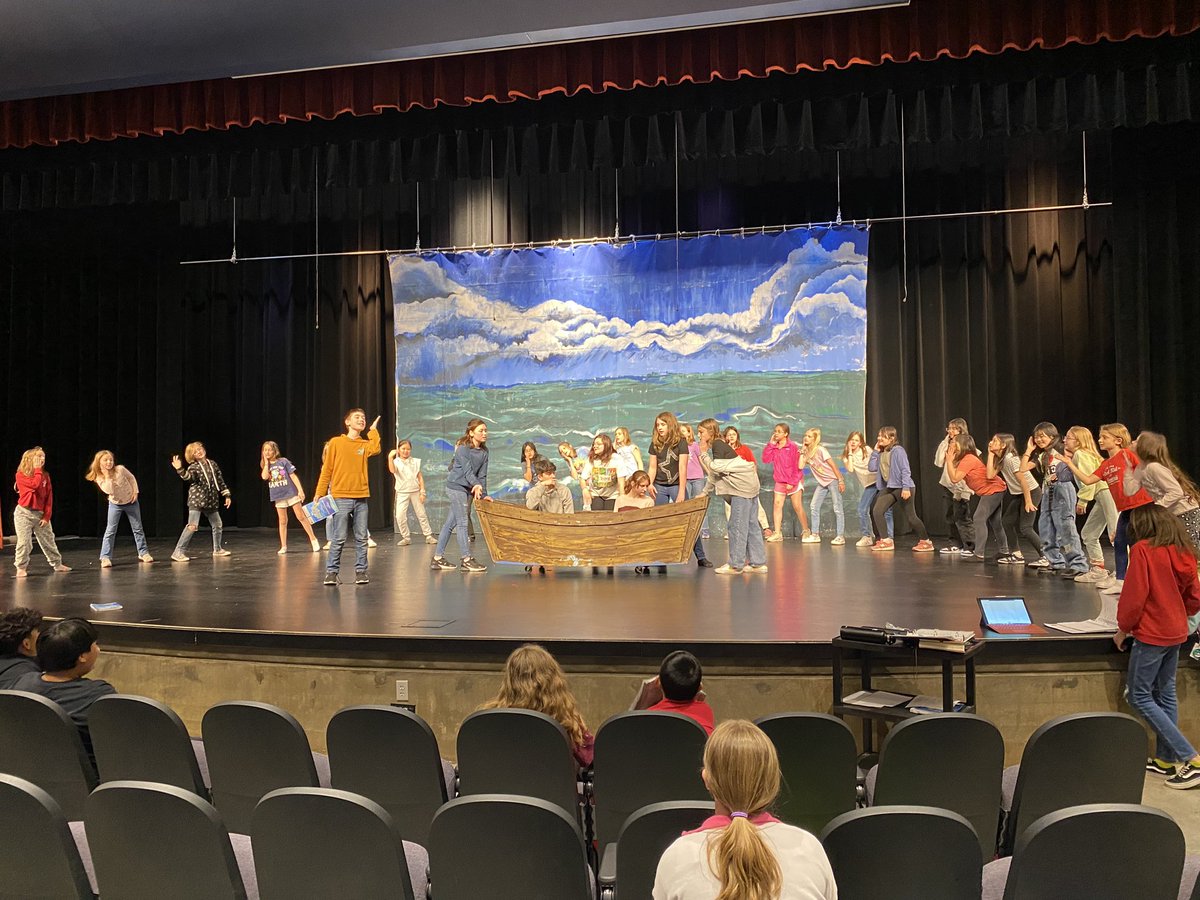 “Ariel… her name is Ariel!”

Come see Ariel and the rest of our amazing cast in CMA’s production of The Little Mermaid on May 12th/13th!

#rehearsalshot #littlemermaid #mti #cmacomets #wpsproud #musicaltheatre #dramateacher