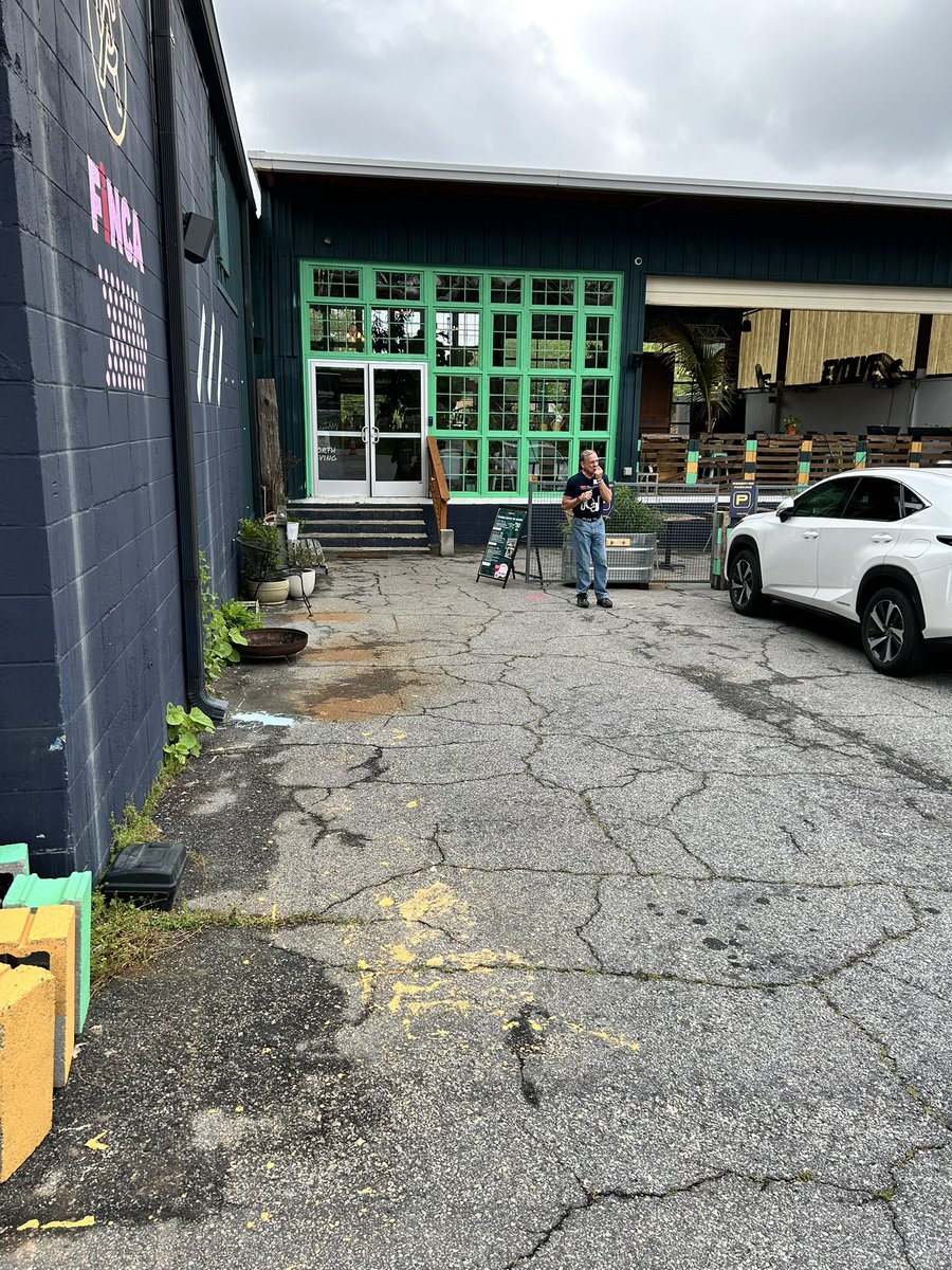 bethlaing tweet media