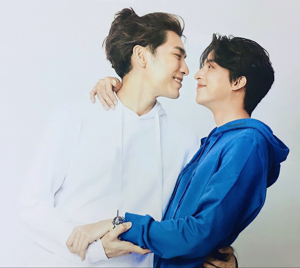 Mewgulf97819961's tweet photo. Lately I have been asked why I continue to support both of them with all the events that happened. This is my answer, since the first day I met them they stole my heart and I decided to love them for their
#หวานใจมิวกลัฟ #MewGulf #มิวกลัฟ
#WaanjaiMewGulf https://t.co/QgZjxh5gAU