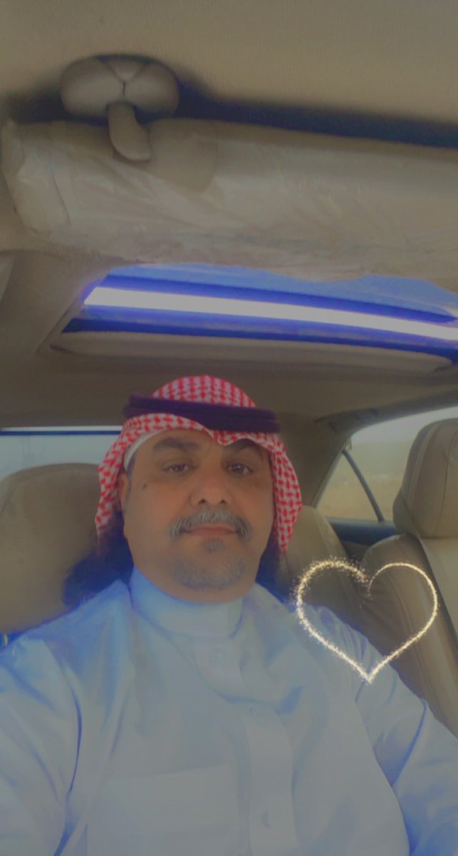 حبيت أهنئك بقدوم عيد الفطر المبارك 
تهنئـــــة تلامس عنان السماء
حبًّا ، وودًا ، واحترامًا ، وتقديرًا ..  

كل عام وأنتم بخير  ،،،❤️