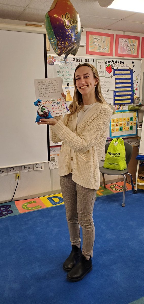 3T was so fortunate to have a dedicated, caring, and amazing student teacher <a href="/MissMMonforton/">Miss Monforton</a> <a href="/GlenwoodGriffin/">Glenwood Griffins</a>!  We enjoyed learning from you with your friendly and helpful demeanor. Now <a href="/gecdsb/">GECDSB</a> is lucky to have you!  Hope to see you around very soon! #caring #balanced #ibpyp