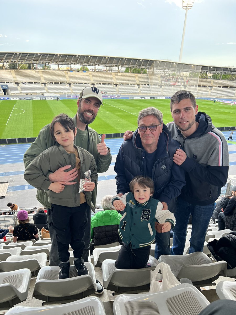 KaiserSor's tweet photo. Super soirée sur 3 générations à Charlety pour soutenir le @ParisFC ! Merci @ParisSorareClub #ballab #SorareonTour
A noter kebbal 💯 bonne recrue 🔥🔥🔥
Merci pour ce jeu, ces expériences 🚀@sorare @ni2las https://t.co/cGYh3ibyDH