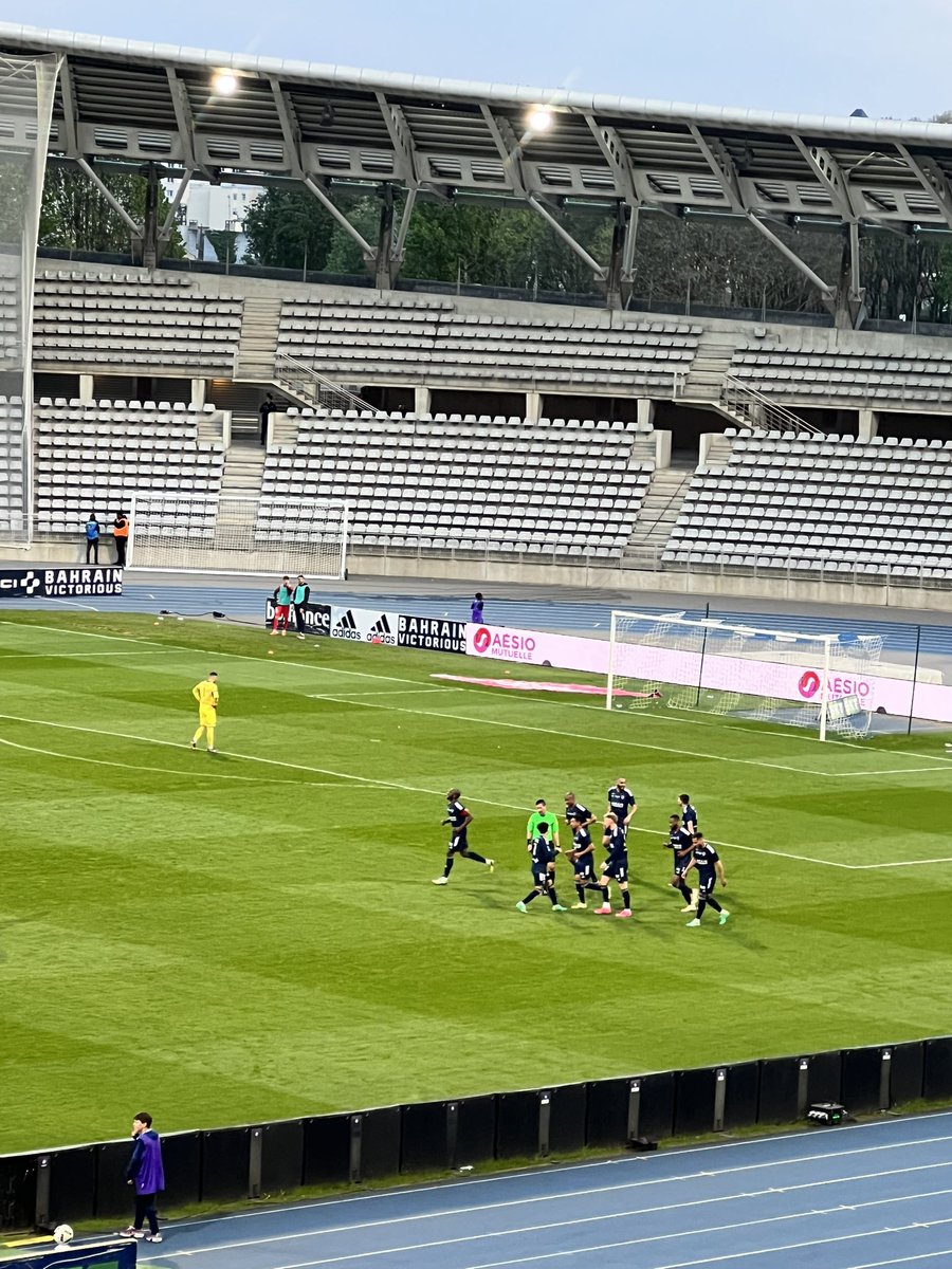 KaiserSor's tweet photo. Super soirée sur 3 générations à Charlety pour soutenir le @ParisFC ! Merci @ParisSorareClub #ballab #SorareonTour
A noter kebbal 💯 bonne recrue 🔥🔥🔥
Merci pour ce jeu, ces expériences 🚀@sorare @ni2las https://t.co/cGYh3ibyDH