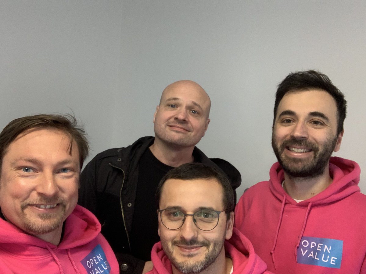 miragemiko's tweet image. It was a busy week but #meetup was rocking #designpatterns #profiling with @OpenValue crew, amazing audience and my formal colleague and colleague @yardus,  #java for everyone