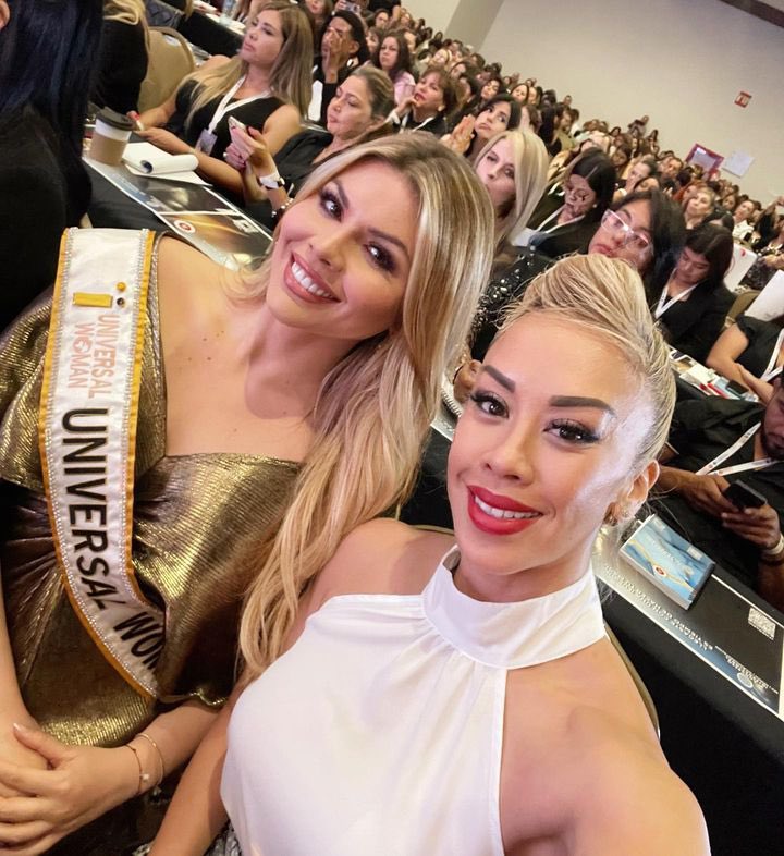 universalwvzla's tweet photo. ¡Nuestra reina en #Mexico! 🇲🇽

Valentina Sánchez Trivella (@vtrivella), #UniversalWoman2023, estuvo presente en el 7mo Congreso Internacional de Medicina Estética en Monterrey ✨

¡Valentina sigue dejando nuestro país en alto! 👑 https://t.co/RS1ATTzIkw
