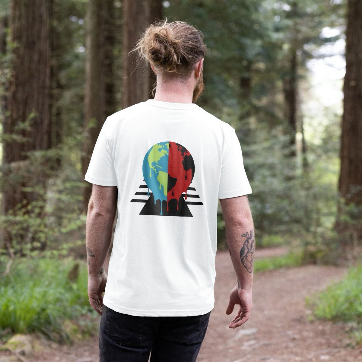 Limited Print #EarthDay tee, get yours while you can!

#earth #earthmonth #plasticsucks #sustainability #sustainable #limitededition #limited #novapparel

novapparel.co.uk