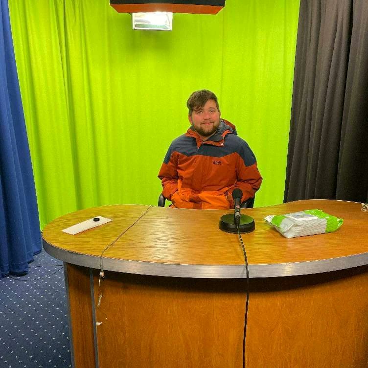 kinsalecollege's tweet photo. Our Film&TV/Multimedia students visited @rte Studios in Cork yesterday. Maybe the next host for The Late Late Show is amongst them!! Apply now for Sept 23 courses via https://t.co/Eh1uM7aHzr #filmandtv #creativedigitalmedia #multimedia #collegeofFET #kinsaleireland #cork https://t.co/5qbZrmeCOj