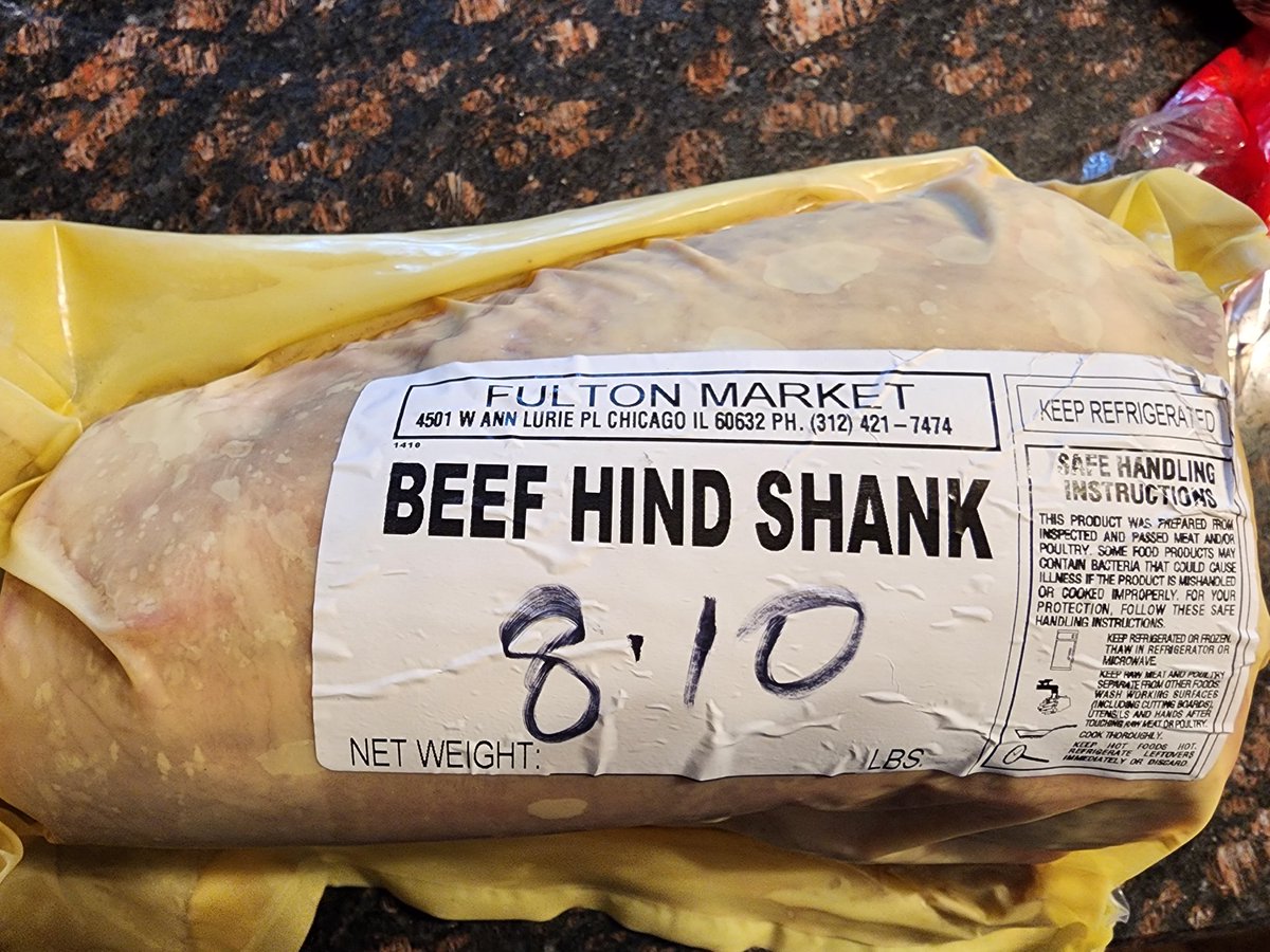 _GJK_'s tweet photo. It's been decided.......high of 44 degrees tomorrow......time to smoke and braise this bad boy for some deliciousness. @thisgrilllife
#beefshank #lownslow #bbq #smoker https://t.co/Ly6suJeuO5
