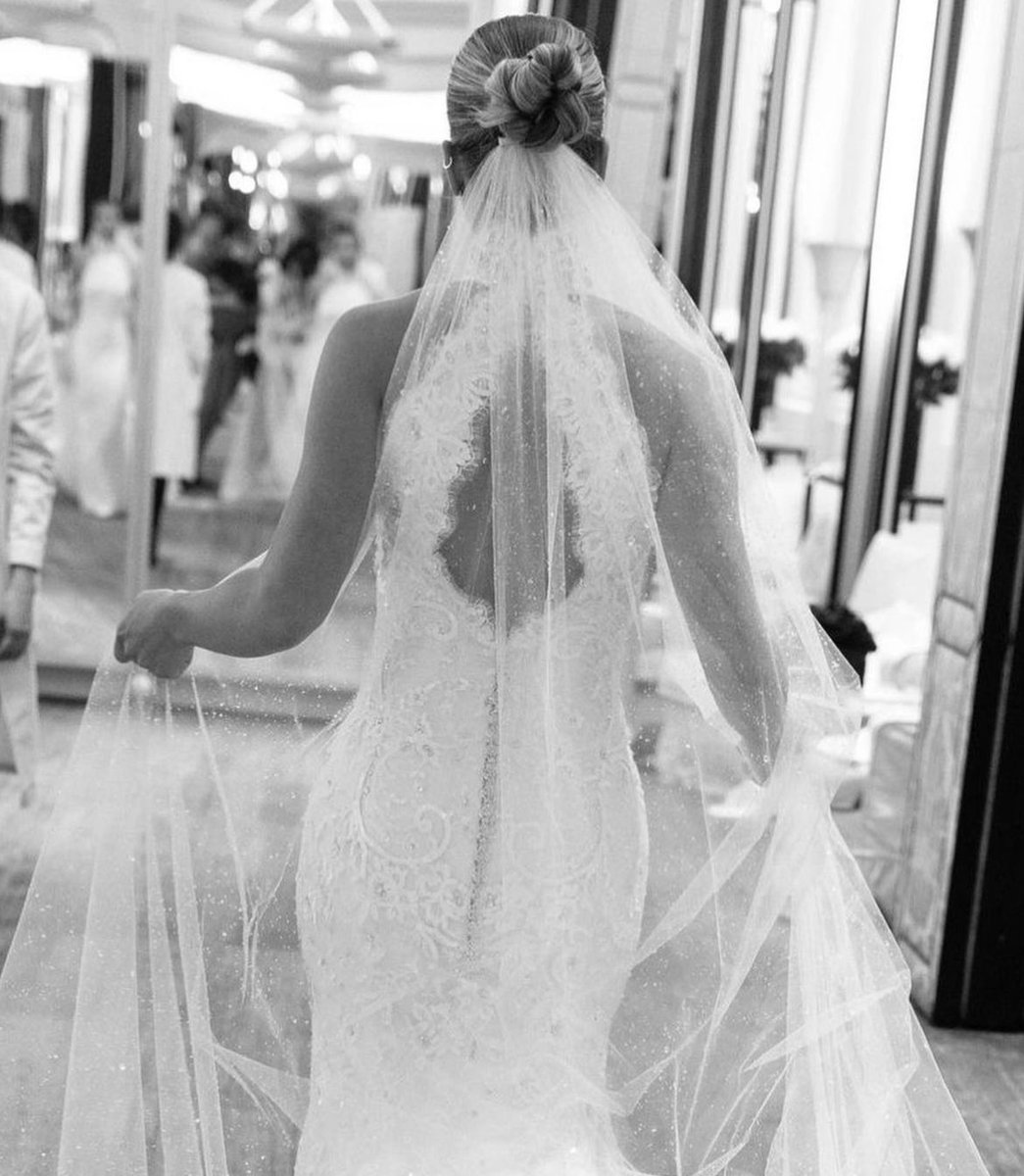 Sofia Richie is MARRIED 💍 We are obsessed with her dress🤍✨