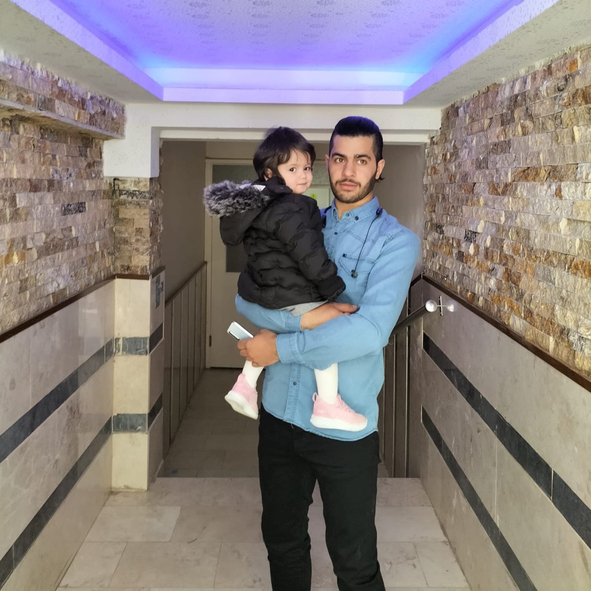AzatEdis2's tweet photo. Hele bu fotoğraf kaç beğeni gelir

#Foto https://t.co/ACl52HNgd3