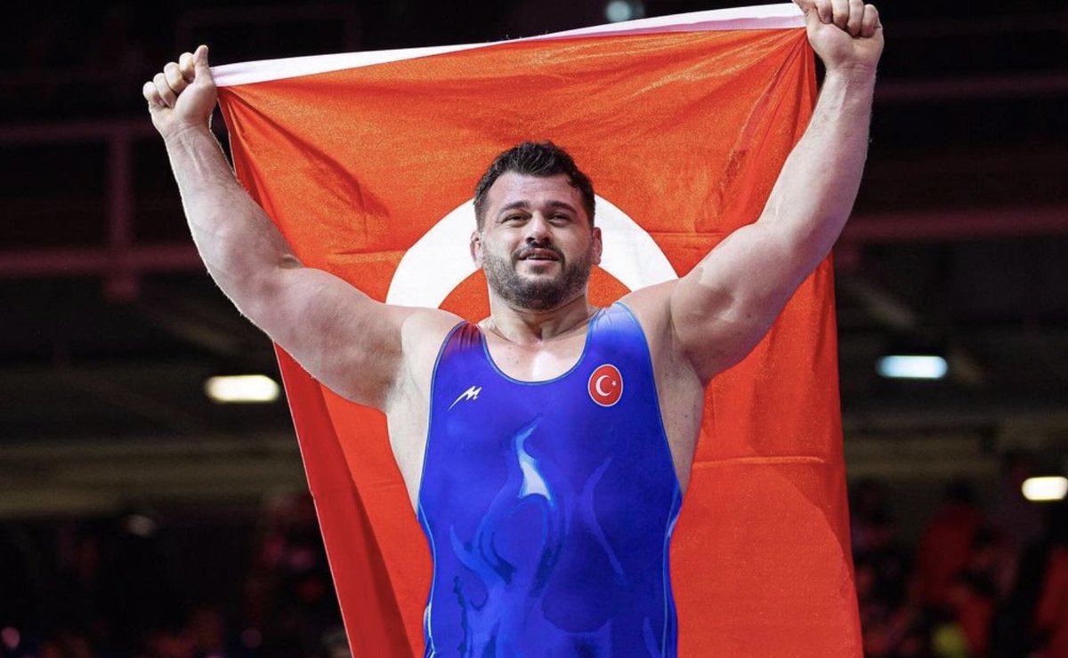 Milli güreşçi Rıza Kayaalp 12. kez Avrupa şampiyonu oldu.