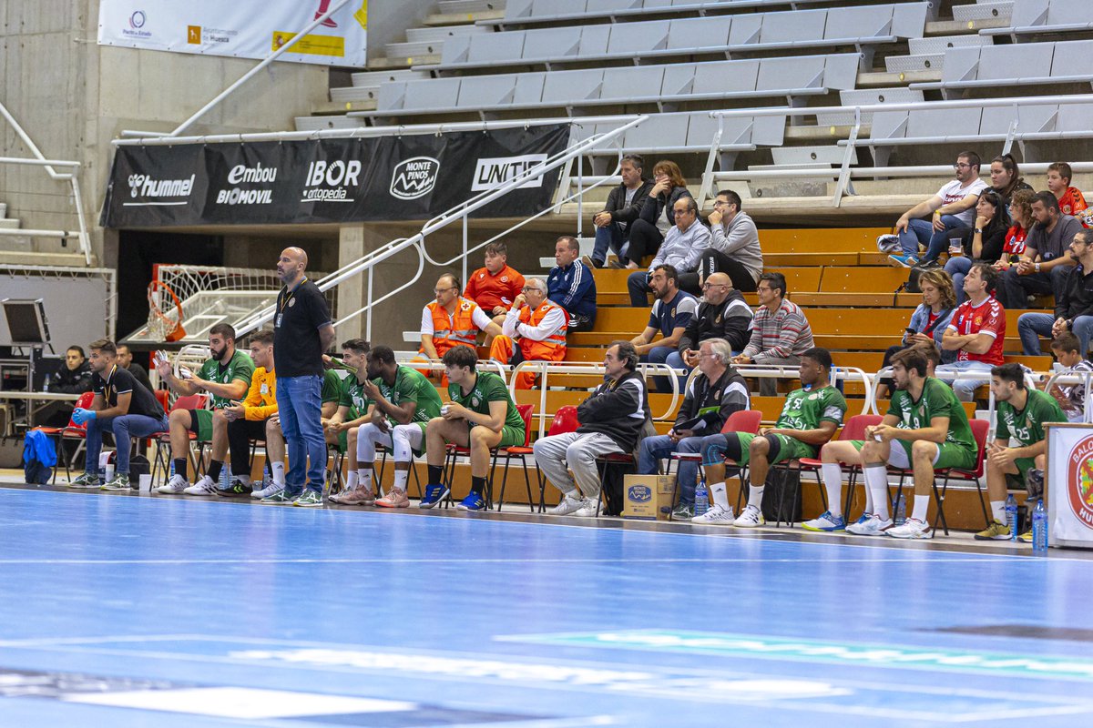 BMCdadEncantada's tweet photo. ⏰ FINAL❗️FINAAAL en Huesca‼️
#LigaPlenitudeASOBAL
#HCACQN
>> @BmHuesca 2️⃣7️⃣
>> REBI BM. Cuenca 2️⃣9️⃣

📸 Andrey Sapizhak https://t.co/mxw451pWeC