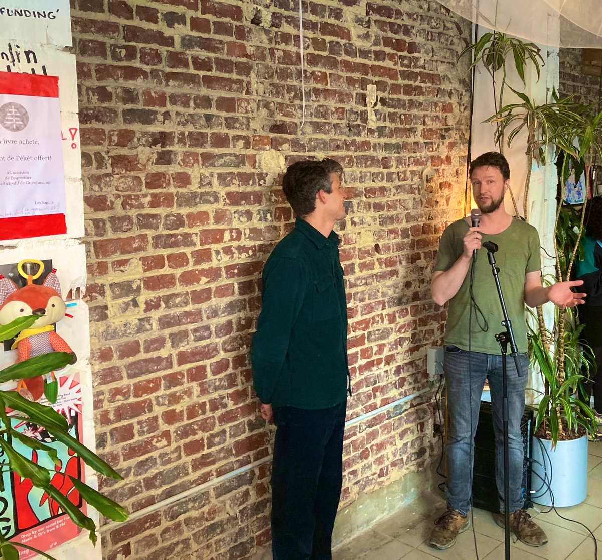 mjancl's tweet photo. Feestelijke opening #HouseOfGrowfunding #Brussel met dank aan velen @growfunding @dalle_benjamin #sterkwerk #allendaarheen https://t.co/S8vqQiPJVc