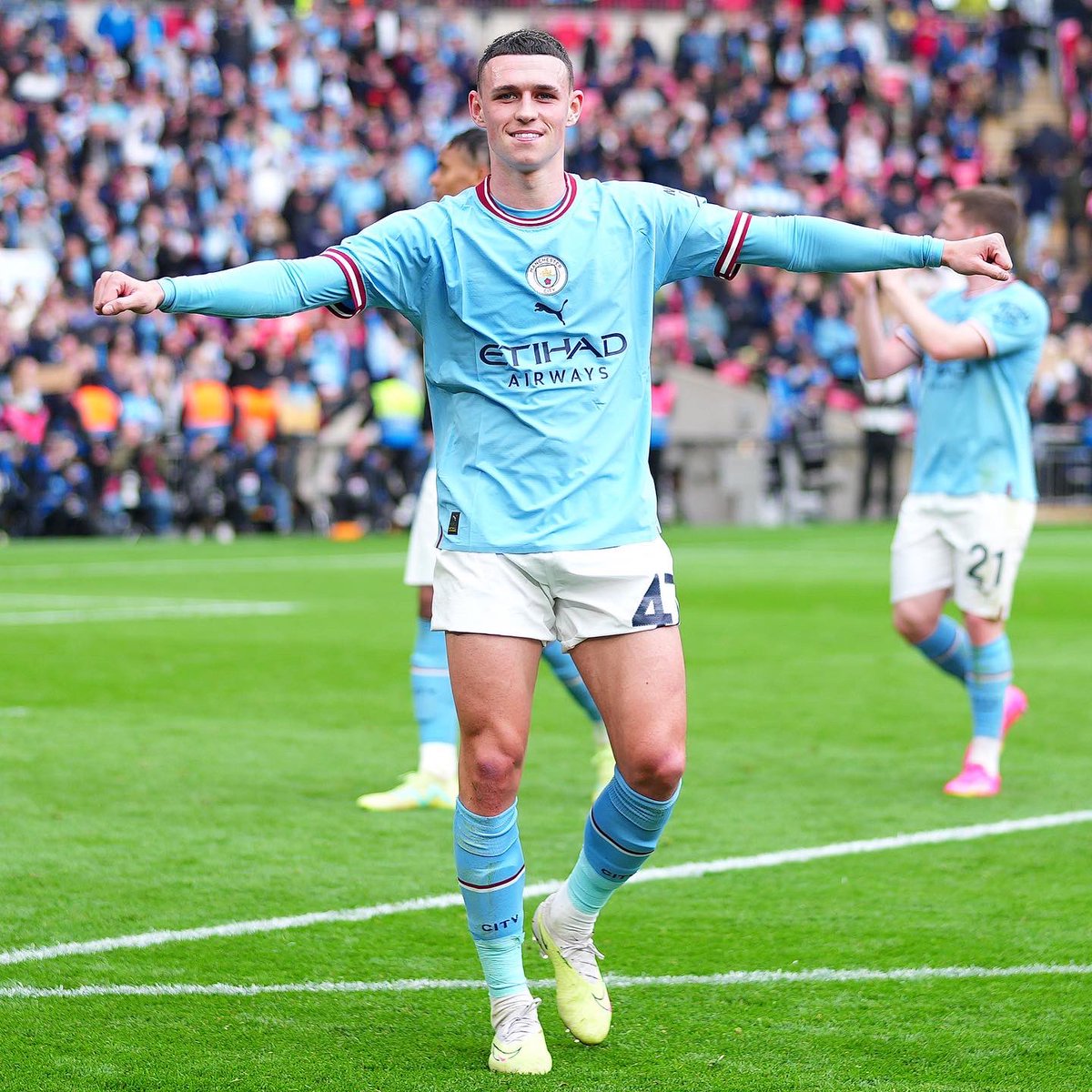 Phil Foden tweet media
