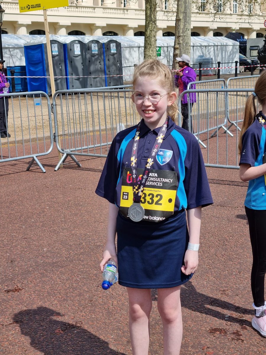 You know your kid goes to an amazing school when they arrange for kids to run a mini marathon on a Saturday. Thanks <a href="/denisemburgess/">Denise Burgess</a> <a href="/cswanGDPS/">Chelsea Swanepoel</a> <a href="/GreatDenhamPS/">Great Denham Primary</a> you are amazing. An experience of a lifetime!