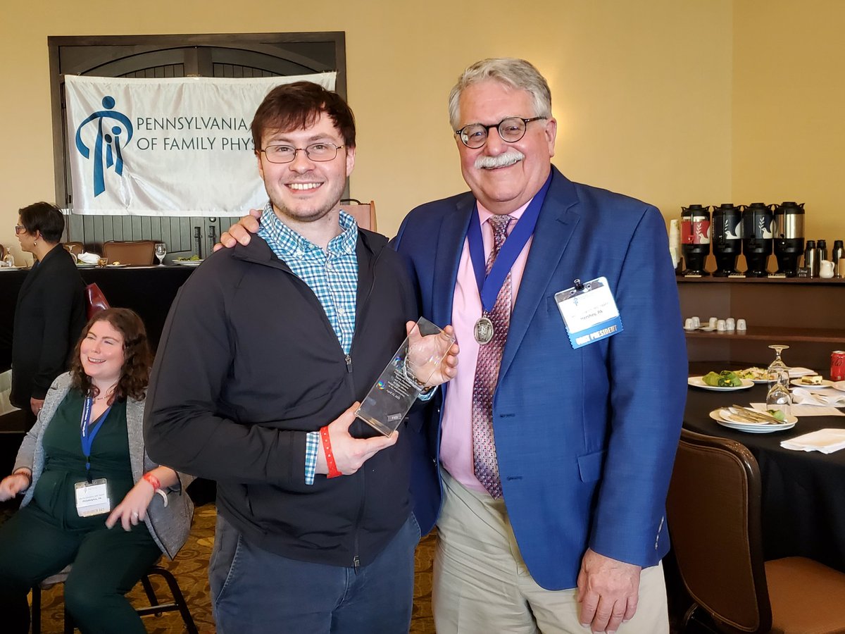 PAFPandF's tweet photo. Mentorship matters, folks #PastPrez #FuturePrez #PAFPCME #FamilyDocsRock https://t.co/bSMhpw7PbG