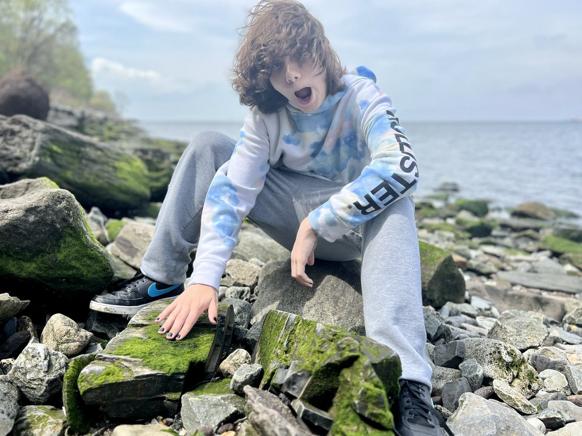 PokeProfNet's tweet photo. I mentioned on Lured Up 263 that I wished @NianticLabs still partnered with non-profits for Earth Week cleanups. With that in mind, my son and I went to a @CleanOcean beach sweep in Atlantic Highlands, NJ today. It feels good to do good.
-Ken
#PokemonGO #EarthWeek #TouchMoss https://t.co/NotZQ17pIS