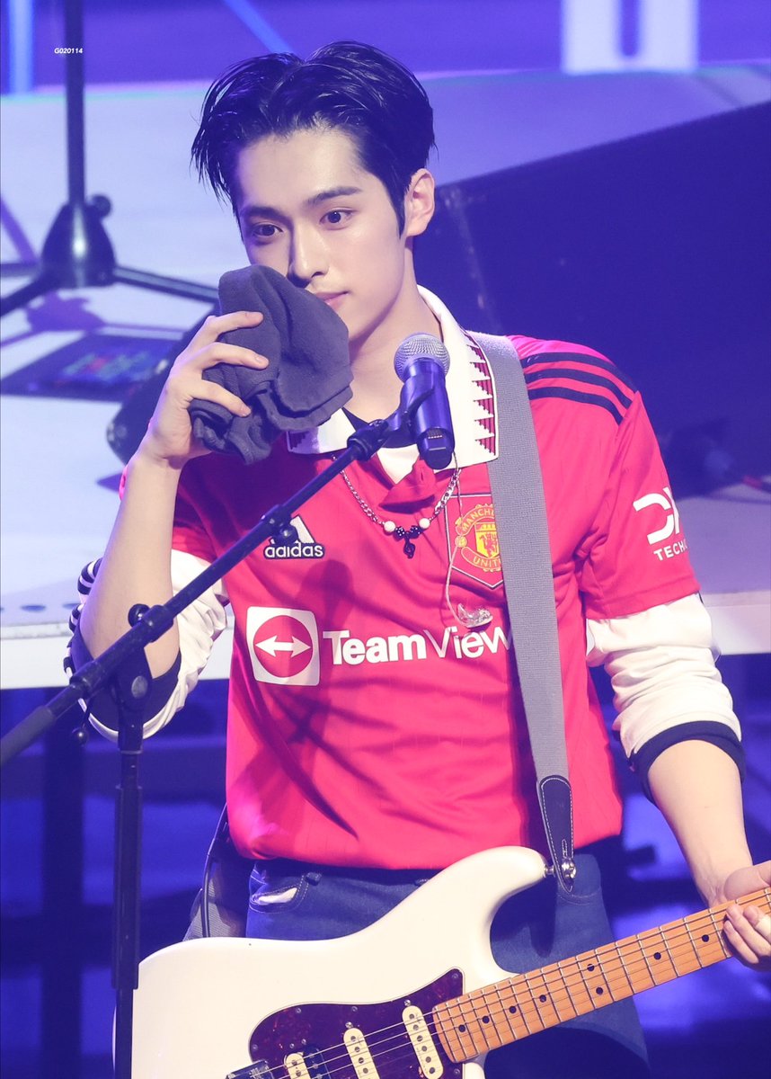 G020114's tweet photo. 230422 <Deadlock> Showcase

지석 짱 얼굴 짱❤️‍🔥

#엑스디너리히어로즈 #XdinaryHeroes #가온 #Gaon https://t.co/CLtGCaZv52
