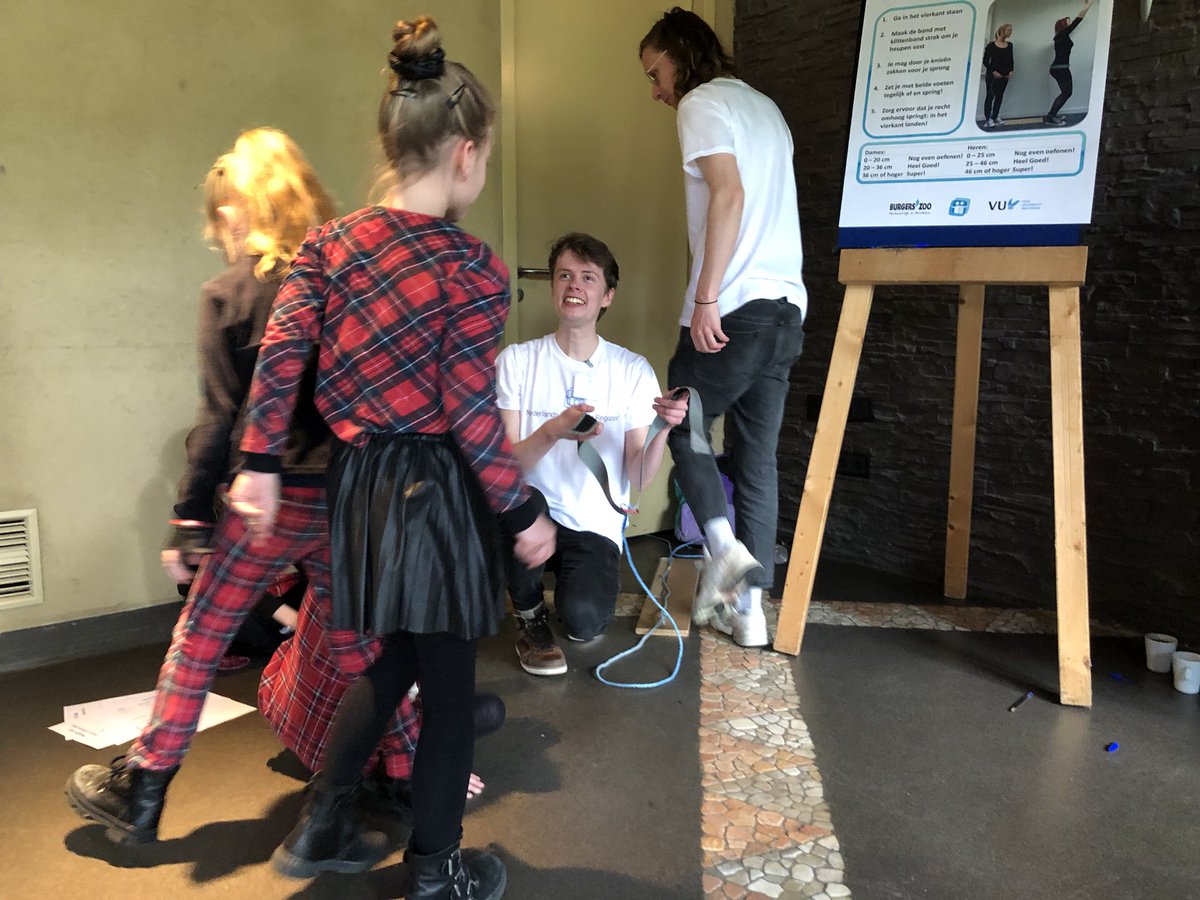 Onze onderzoekers waren in Burger’s Zoo op de meerlingendag van de <a href="/HappyMeerling/">NVOM HappyMeerling</a> . 
Zo leuk om nu eens de mensen te zien en te spreken die ons onderzoek mede mogelijk maken.