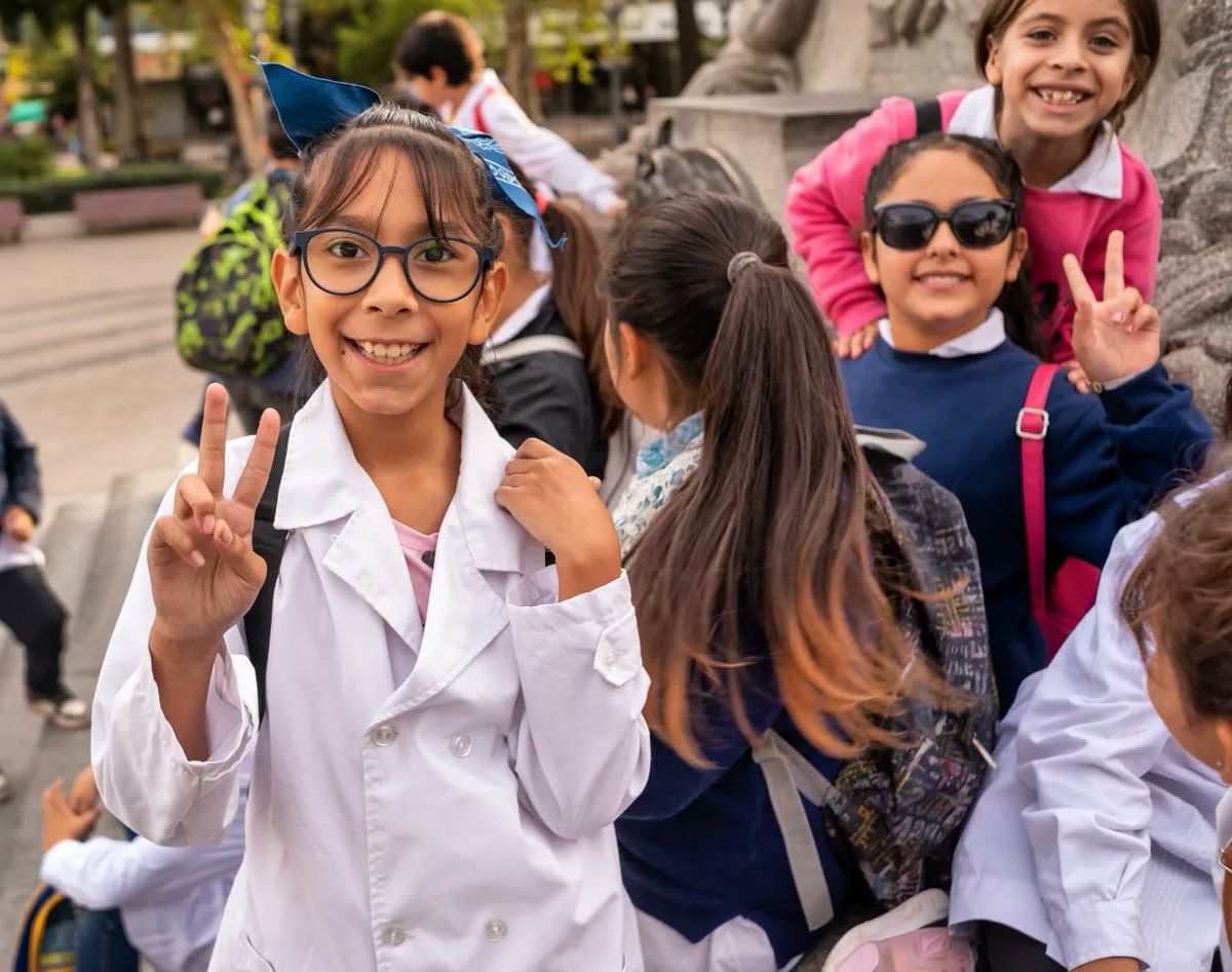 promocytmunicba's tweet image. LÍNEA E: UNA OPORTUNIDAD PARA CONOCER Y APRENDER EN LA CIUDAD 🚌📚😍🌆📸

En el 3er año del programa de paseos #LíneaE hay 10 destinos posibles para conocer y disfrutar. 

#ParquesEducativosMuniCba #EducaciónMuniCba #CórdobaCapital #CadaDíaMejor