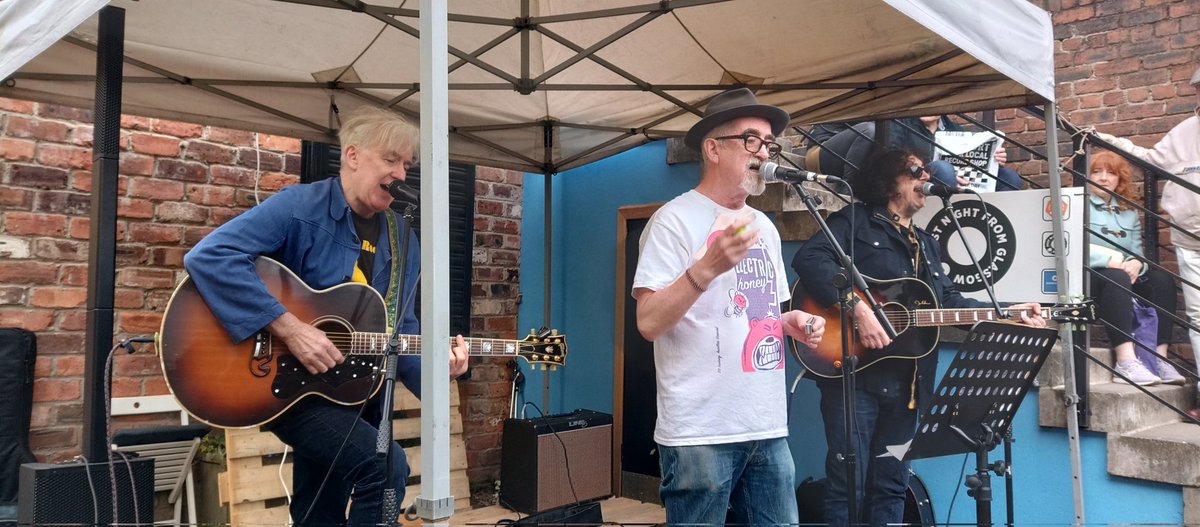 <a href="/R0Poem/">ROPoem</a> <a href="/urbancrofter62/">ken mccluskey</a> <a href="/dvdmcc/">@dvdmcc</a> in action